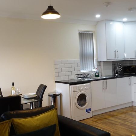 Апартаменты Luxury 2 Bed 2 Bath - Free Parking - 5Min To Airport - Sleeps 6 Ashford  Экстерьер фото