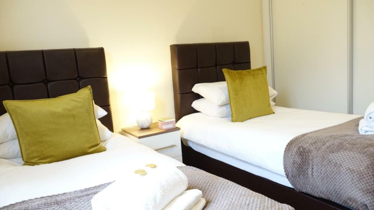 Апартаменты Luxury 2 Bed 2 Bath - Free Parking - 5Min To Airport - Sleeps 6 Ashford  Экстерьер фото