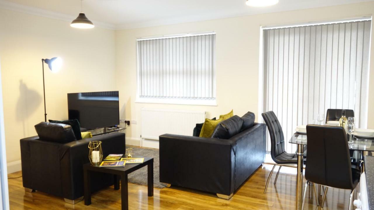 Апартаменты Luxury 2 Bed 2 Bath - Free Parking - 5Min To Airport - Sleeps 6 Ashford  Экстерьер фото