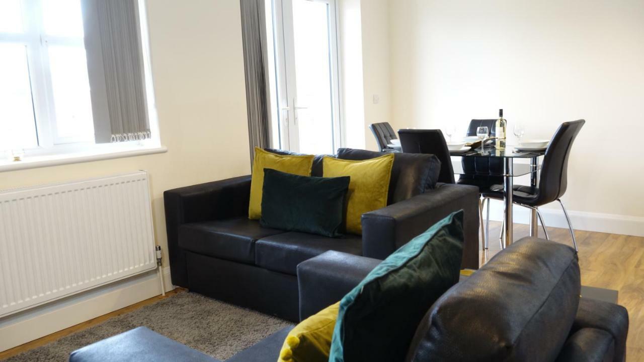 Апартаменты Luxury 2 Bed 2 Bath - Free Parking - 5Min To Airport - Sleeps 6 Ashford  Экстерьер фото