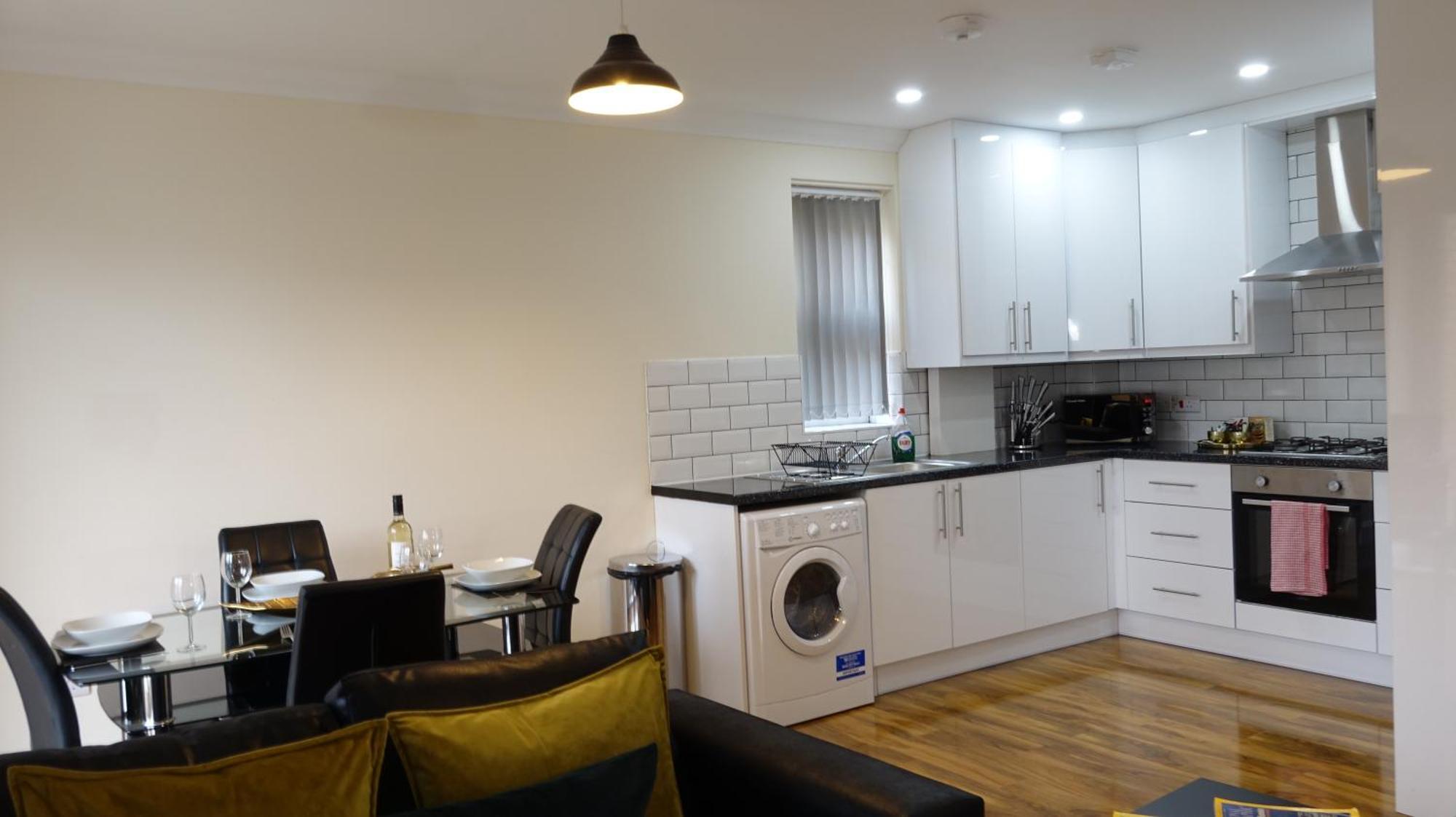 Апартаменты Luxury 2 Bed 2 Bath - Free Parking - 5Min To Airport - Sleeps 6 Ashford  Экстерьер фото