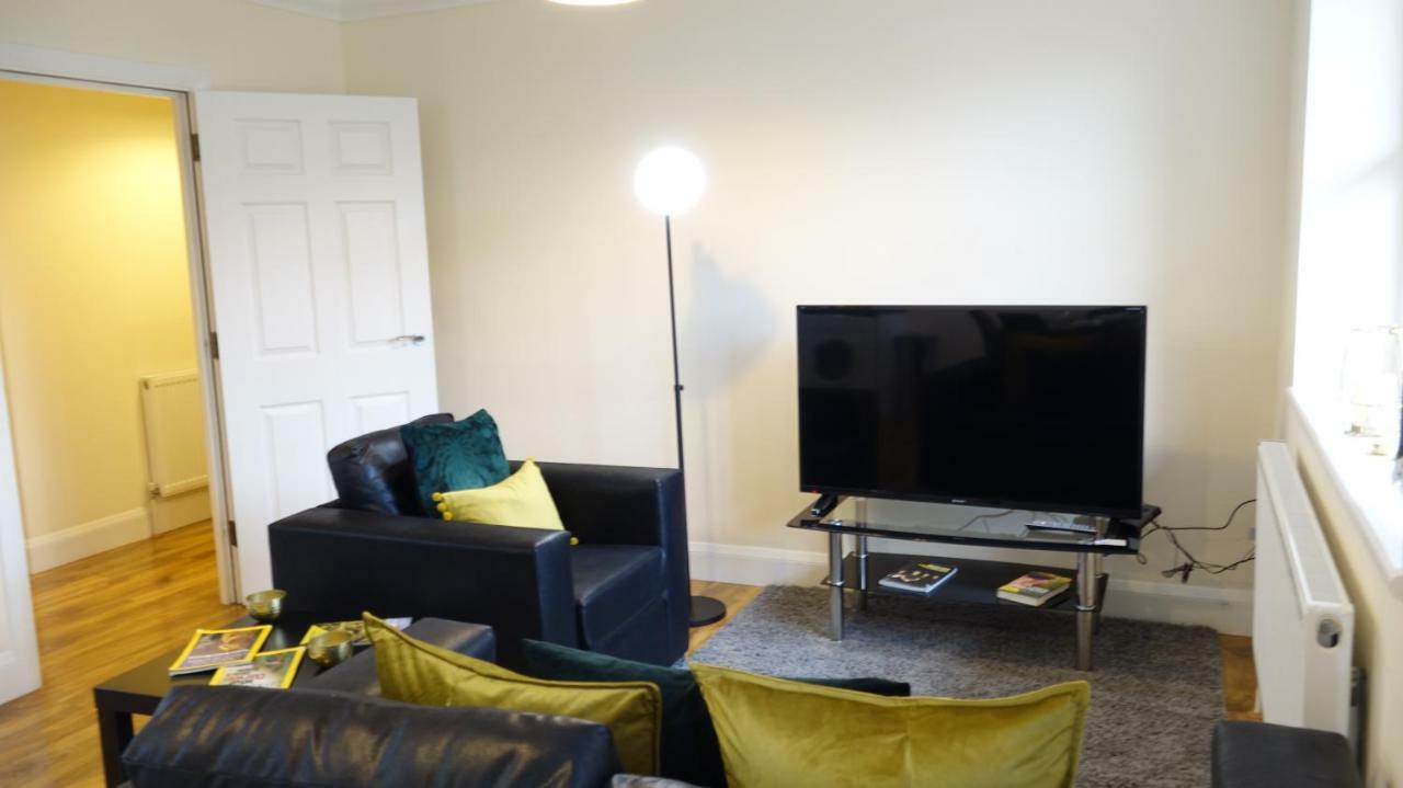 Апартаменты Luxury 2 Bed 2 Bath - Free Parking - 5Min To Airport - Sleeps 6 Ashford  Экстерьер фото