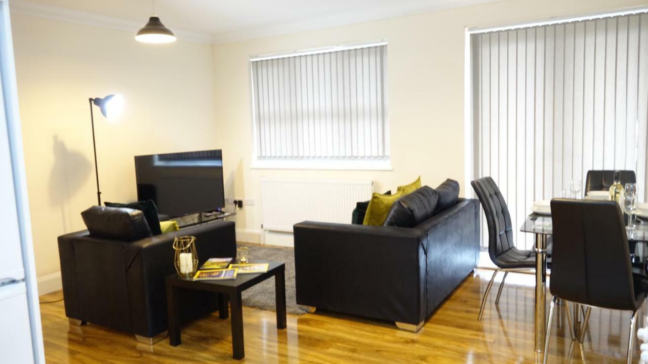 Апартаменты Luxury 2 Bed 2 Bath - Free Parking - 5Min To Airport - Sleeps 6 Ashford  Экстерьер фото